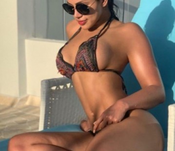 Dubai Escort Jenn Adult Entertainer in United Arab Emirates, Adult Service Provider, Escort and Companion.