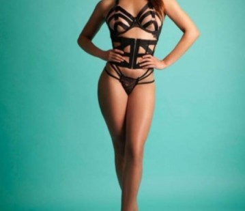 Sharjah Escort Salma Adult Entertainer in United Arab Emirates, Adult Service Provider, Escort and Companion.