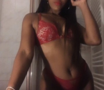 Aix-en-Provence Escort Chocolat Noir Adult Entertainer, Adult Service Provider, Escort and Companion.