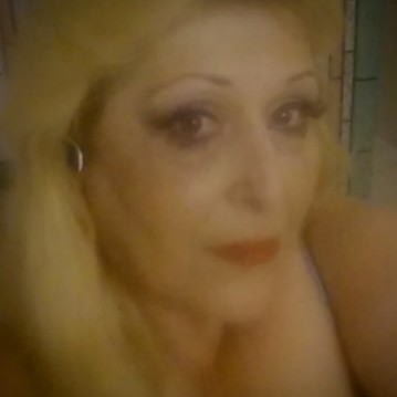 Anaheim Escort Sara Adult Entertainer, Adult Service Provider, Escort and Companion.