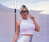 Dubai Escort EscortTracy Adult Entertainer in United Arab Emirates, Female Adult Service Provider, Mexican Escort and Companion.