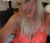 Cleveland Escort Jennilovez69 Adult Entertainer in United States, Female Adult Service Provider, Escort and Companion.