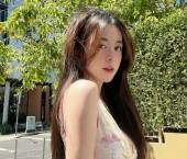 Jakarta Escort Renata Adult Entertainer in Indonesia, Female Adult Service Provider, Chinese Escort and Companion.