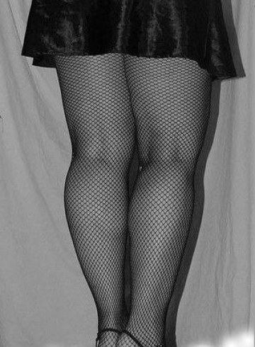 Ottawa Escort mona Adult Entertainer in Canada, Female Adult Service Provider, Escort and Companion.