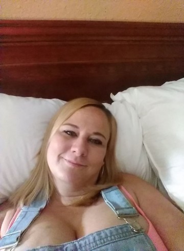 Indianapolis Escort Fujilove Adult Entertainer in United States, Female Adult Service Provider, Escort and Companion.