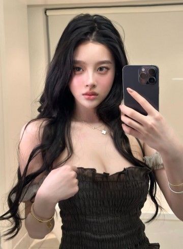 Jakarta Escort Anya Adult Entertainer in Indonesia, Female Adult Service Provider, Chinese Escort and Companion.